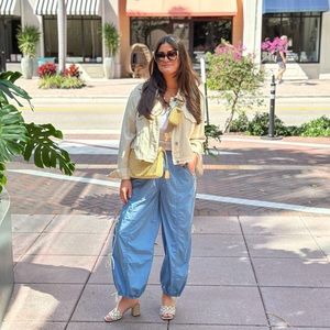 Meet your Posher, Aly